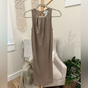 Max Mara Taupe Sleeveless Sheath Dress IT 40 US 6 Pleated Front Made in Italy
